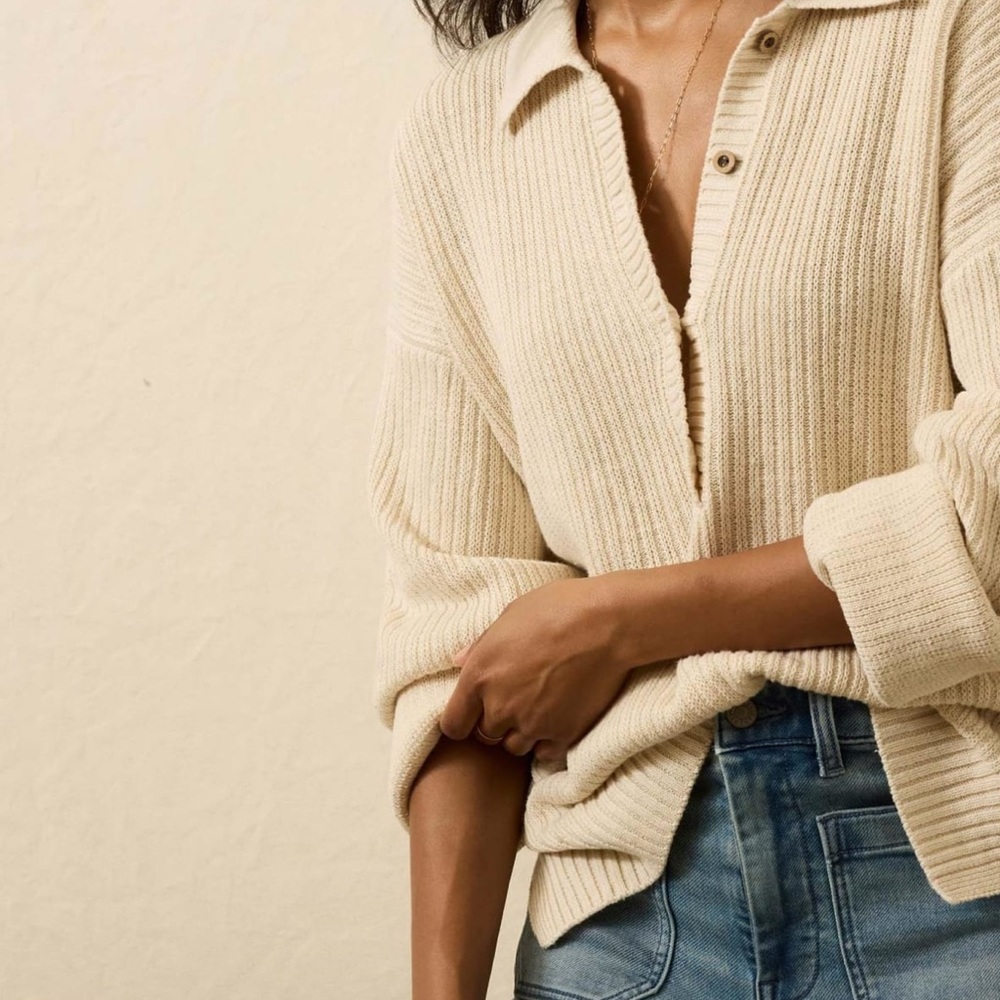 Faherty Beige Ribbed V-Neck Sweater